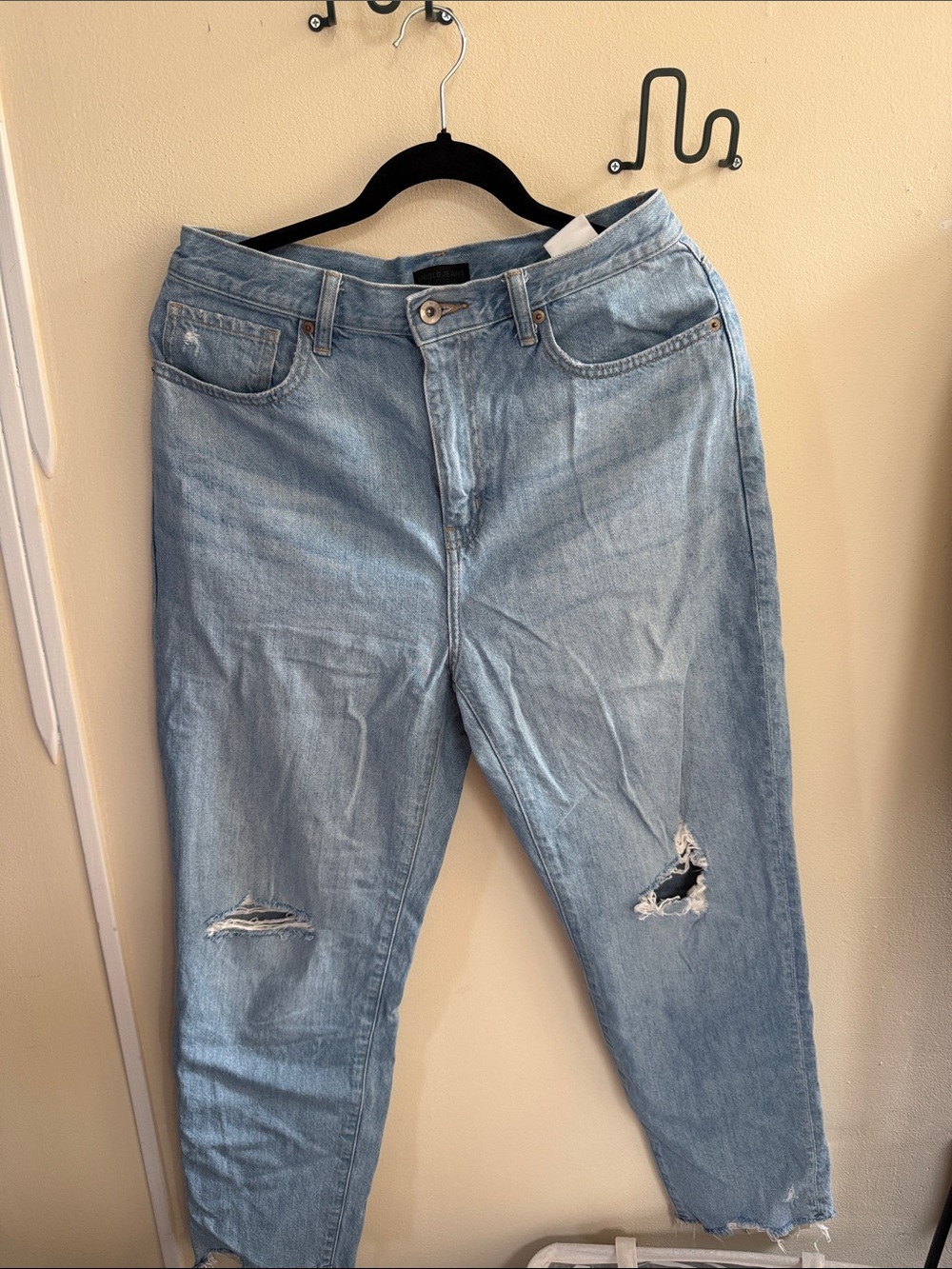 Uniqlo Light Blue Jeans with Distressed Knees